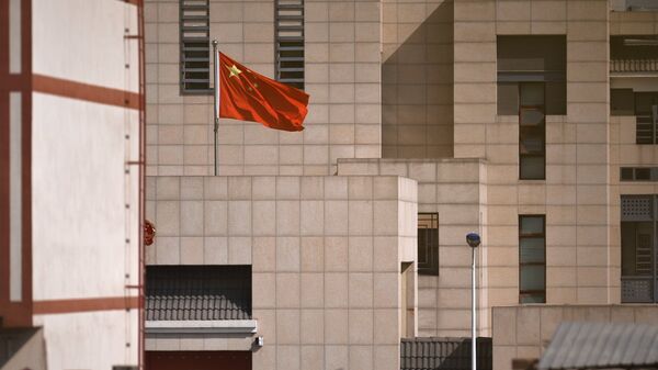 Bandeira da China na embaixada do país no Quirguistão - Sputnik Brasil