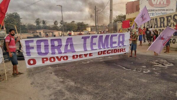 Protesto contra o impeachment de Dilma Rousseff no Ceará - Sputnik Brasil