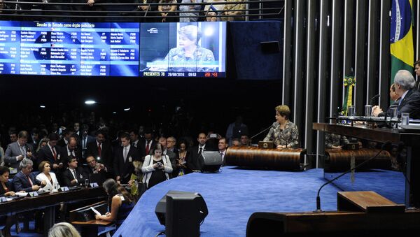 Dilma faz sua defesa no plenário do Senado - Sputnik Brasil
