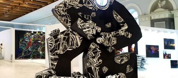 Trabalho do artista polonês Mariusz Waras para II Bienal de Arte de Rua realizado em Moscou Trabalho do artista polonês Mariusz Waras para II Bienal de Arte de Rua realizado em Moscou - Sputnik Brasil