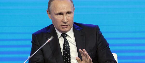 Vladimir Putin, presidente da Rússia, durante seu discurso no âmbito do Fórum Econômico Oriental em Vladivostok, 3 de setembro, 2016 - Sputnik Brasil