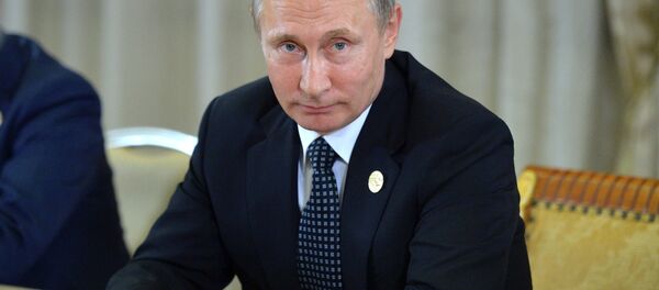 Presidente russo Vladimir Putin durante o encontro com a chanceler alemã Angela Merkel na cúpula do G20 em Hwanghae, China, 4 de setembro de 2016 Presidente russo Vladimir Putin durante o encontro com a chanceler alemã Angela Merkel na cúpula do G20 em Hwanghae, China, 4 de setembro de 2016 - Sputnik Brasil