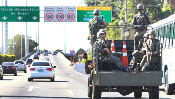 Militares assumem segurança no Rio para os Jogos Rio 2016 - Sputnik Brasil