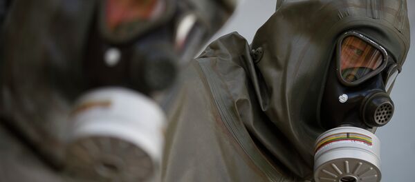 Funcionários da GEKA em instalação de eliminação de armas químicas em Munster, Alemanha - Sputnik Brasil