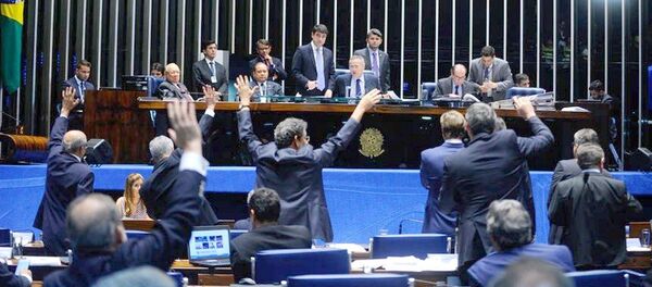 Plenário aprova medida provisória que reduz número de ministérios - Sputnik Brasil