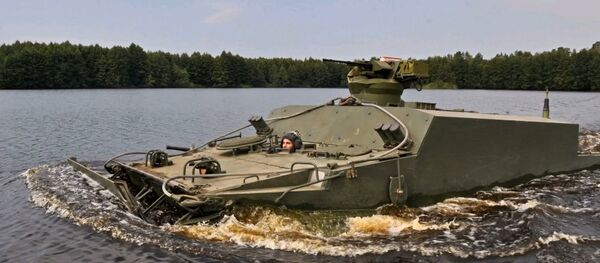 BT-3F veículo blindado anfíbio - Sputnik Brasil