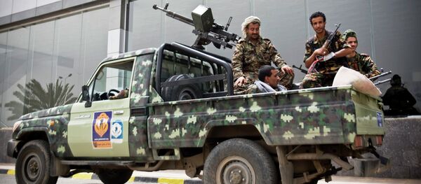 Houthi militants broke into the Consulate General of Russia in the Yemeni seaport of Aden and looted it, according to reports in local media - Sputnik Brasil