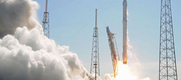 Lançamento do foguete Falcon 9 a partir do cabo do Cabo Carnaveral - Sputnik Brasil
