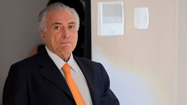 Presidente do Brasil, Michel Temer, chega à apresentação do programa de investimento no Palácio do Planalto, 13 de setembro de 2016 - Sputnik Brasil