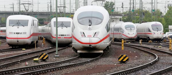 Trens da empresa alemã Deutsche Bahn - Sputnik Brasil