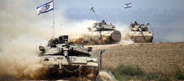 Tanques israelenses perto da fronteira entre Israel e a Faixa de Gaza - Sputnik Brasil