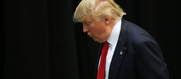 Presidenciável Donald Trump durante um evento da sua campanha eleitoral Presidenciável Donald Trump durante um evento da sua campanha eleitoral - Sputnik Brasil