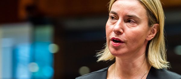 European Union High Representative for Foreign Affairs and Security Policy Federica Mogherini arrives for an EU foreign ministers meeting at the EU Council building in Brussels on Monday, Nov. 16, 2015 - Sputnik Brasil