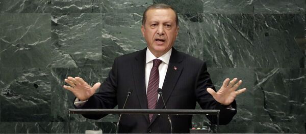 Presidente da Turquia Tayyip Erdogan em discurso na 71ª Assembleia Geral da Organização das Nações Unidas - Sputnik Brasil