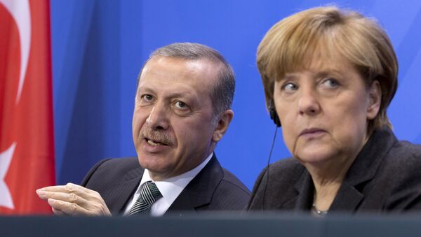 Tayyip Erdogan e Angela Merkel - Sputnik Brasil