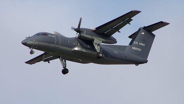 Avião Dash 8 norte-americano - Sputnik Brasil