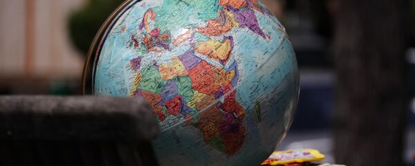 Globo mostra hemisfério oriental - Sputnik Brasil