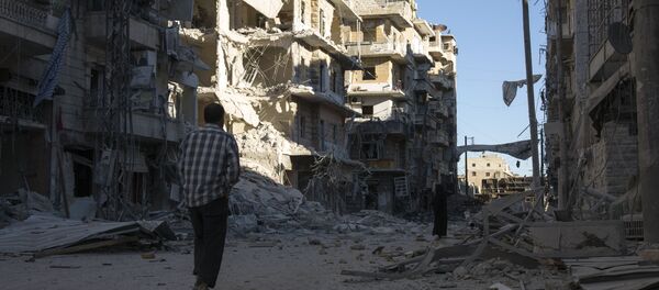 A cidade síria de Aleppo distruida pelos ataques aéreos, 24 de setembro de 2016 - Sputnik Brasil