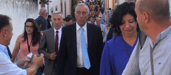 Marcelo Rebelo de Sousa durante visita ao Festival Literário de Óbidos - Sputnik Brasil