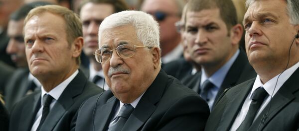 Presidente da Autoridade Nacional palestina Mahmud Abbas (centro) no funeral do ex-presidente israelense Shimon Peres - Sputnik Brasil