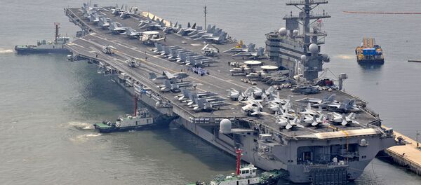 Porta-aviões USS CVN-76 Ronald Reagan que participa de manobras navais - Sputnik Brasil