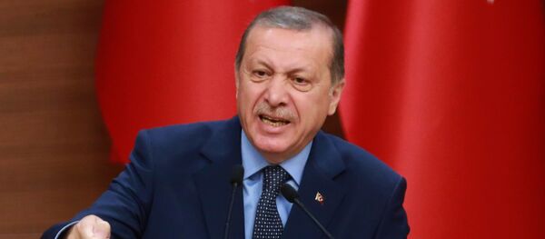 Presidente da Turquia Recep Tayyip Erdogan durante discurso - Sputnik Brasil