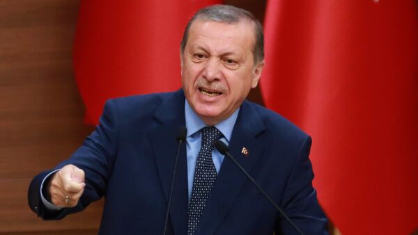 Presidente da Turquia Recep Tayyip Erdogan durante discurso - Sputnik Brasil