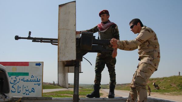 Soldados peshmerga preparam-se para a operação de liberação de Mossul, Iraque, outubro de 2016 - Sputnik Brasil
