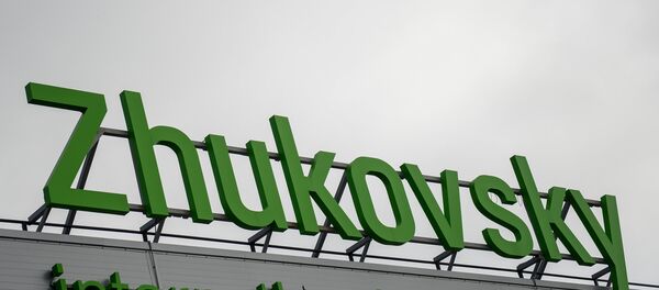 Aerpoporto internacional Zhukovsky em 12 de setembro recebeu o seu primeiro voo - Sputnik Brasil