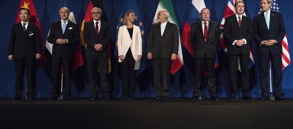 Participantes das negociações em Lausana - Sputnik Brasil