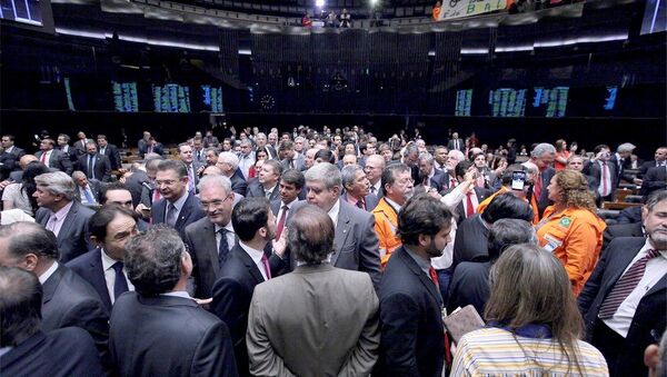 Deputados na sessão - Sputnik Brasil