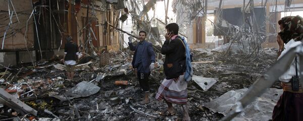 Consequências do ataque em Sanaa, Iêmen, 8 de outubro de 2016 - Sputnik Brasil