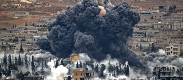 Ataque de coalizão liderada pelos EUA na Siria  (arquivo) - Sputnik Brasil
