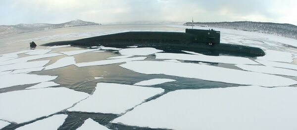 Um submarino russo no mar - Sputnik Brasil