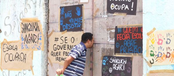 Escolas ocupadas - Sputnik Brasil