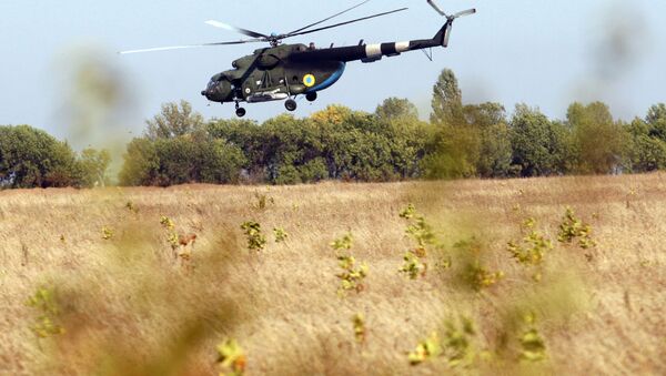 Helicptero ucraniano perto da froneira de Donbass (arquivo) - Sputnik Brasil