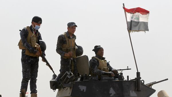 Forças iraquianas tomam posição na região de al-Shurah, Iraque, 17 de outubro de 2016 - Sputnik Brasil