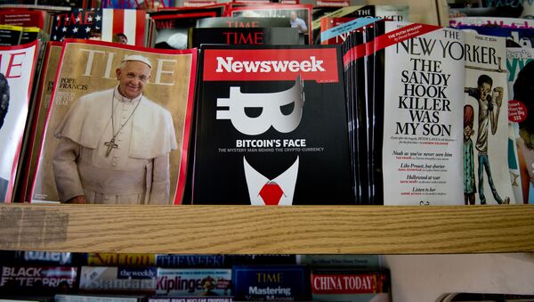 Exemplar da revista Newsweek em uma loja em Washington, EUA, 2014 (foto de arquivo) - Sputnik Brasil