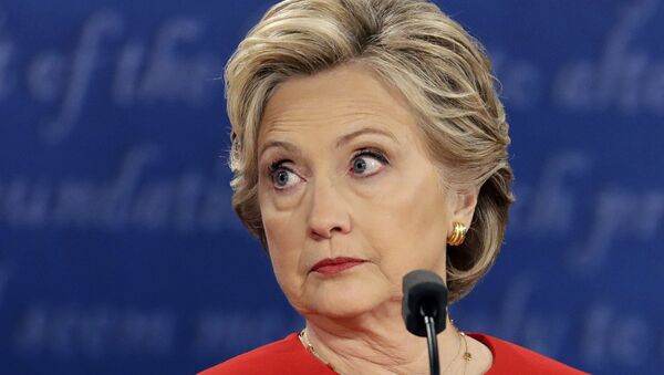 Hillary Clinton durante o debate presidencial no estado de Nova York - Sputnik Brasil