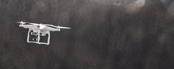 Drone em Moscou (foto de arquivo) - Sputnik Brasil
