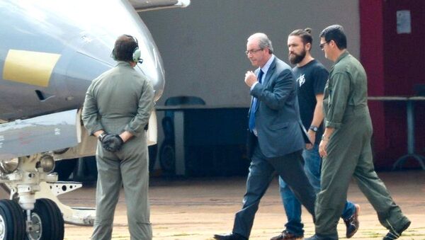 O ex-deputado federal, Eduardo Cunha, é preso e transferido de Brasília para a sede da Polícia Federal em Curitiba - Sputnik Brasil