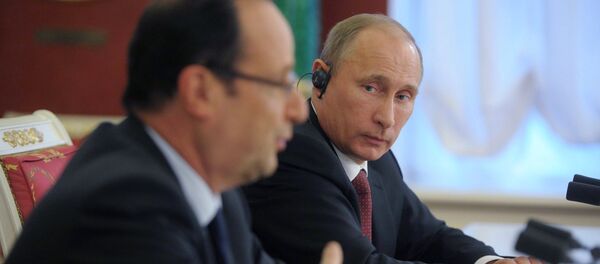 Vladimir Putin meets with Francois Hollande in the Kremlin (File) - Sputnik Brasil