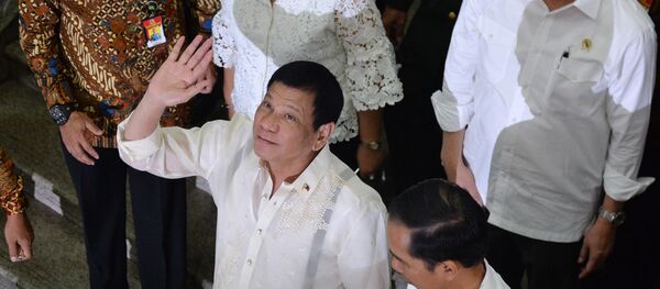 Presidente das Filipinas, Rodrigo Duterte durante visita a Jacarta (Indonésia), setembro de 2016 - Sputnik Brasil