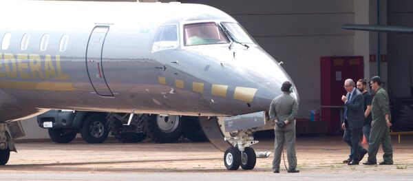 Eduardo Cunha é preso e transferido para a sede da Polícia Federal em Curitiba Eduardo Cunha é preso e transferido para a sede da Polícia Federal em Curitiba - Sputnik Brasil