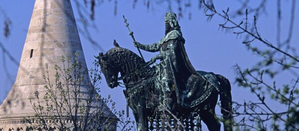 Bastião do Pesacador e o monumento ao Santo Estêvão em Budapeste, Hungria (foto de arquivo) - Sputnik Brasil