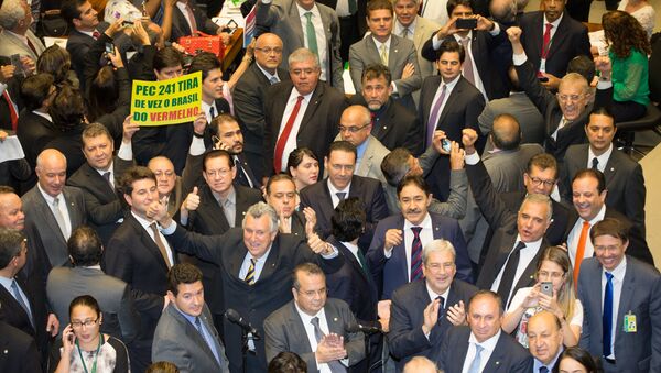 Final da votação da PEC 241 no plenário da Câmara dos Deputados - Sputnik Brasil