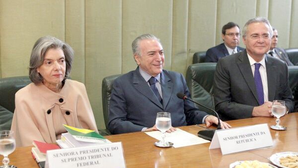Chefes dos Três Poderes se reúnem para discutir pacto nacional para segurança - Sputnik Brasil