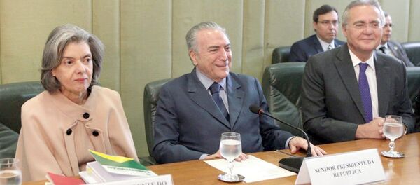 Chefes dos Três Poderes se reúnem para discutir pacto nacional para segurança - Sputnik Brasil