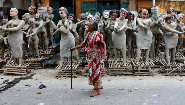Ídolos de barro da Deusa Dakini, em Calcutá, Índia - Sputnik Brasil