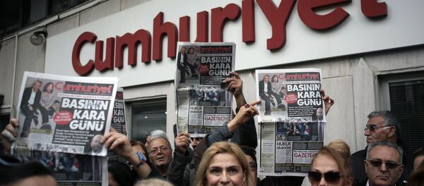 Jornal turco Cumhuriyet - Sputnik Brasil